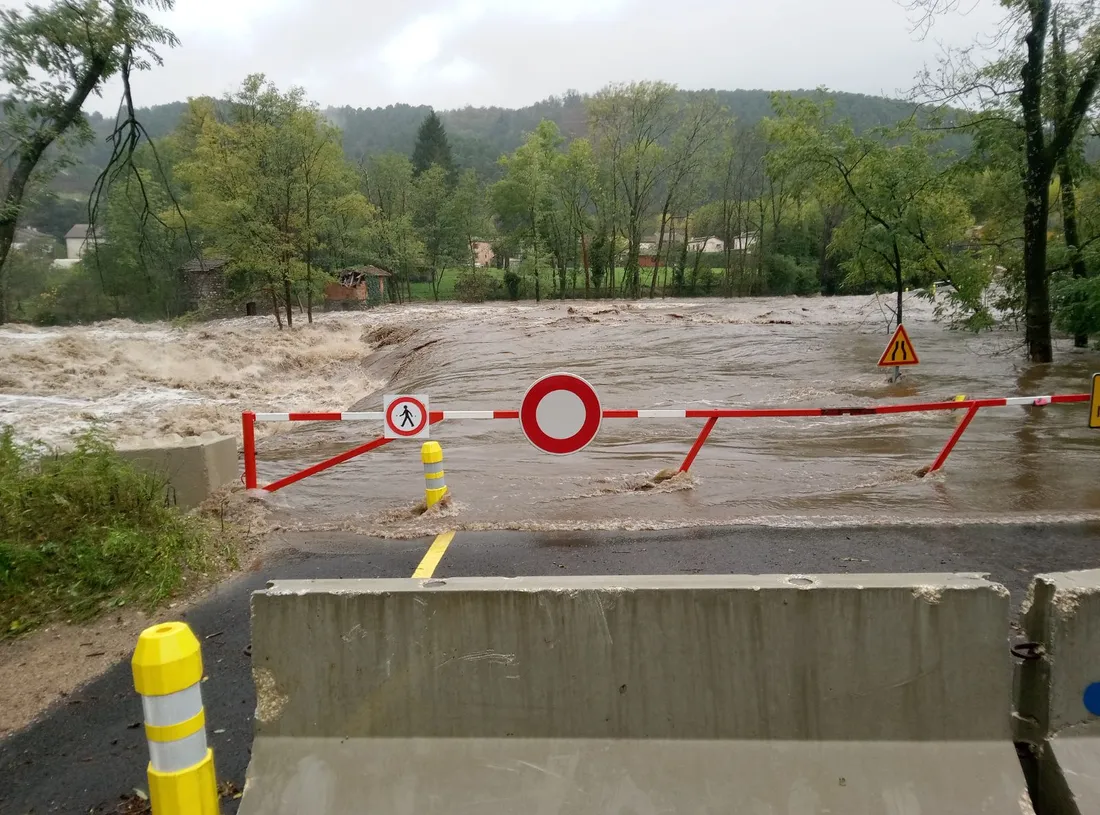 "Une vague d'1,5 mètres a débordé le pont lors de l'épisode cévenol de jeudi dernier"