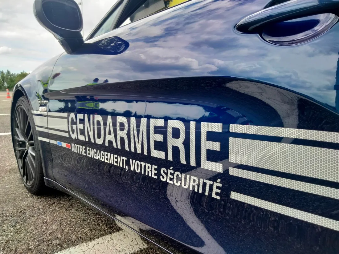 Illustration gendarmerie 82