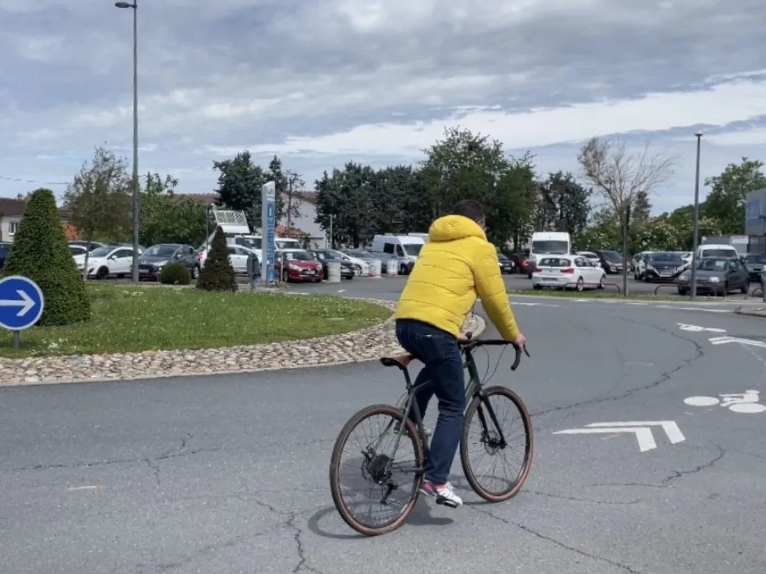 Le rond-point de l'avenue François Verdier à Albi