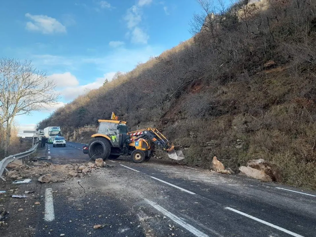 Le 23 janvier 2025, un bloc de pierre s'est détaché de la paroi entre Millau et La Cavalerie