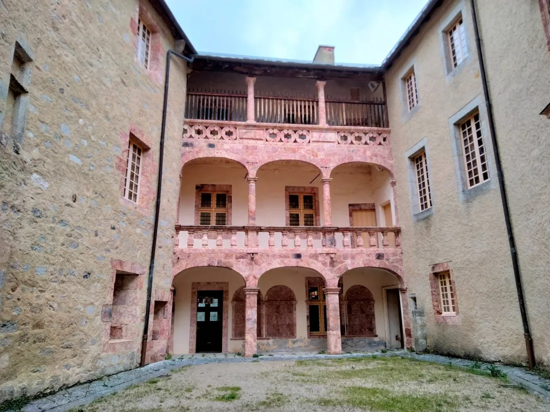 Le château de Saint-Alban-sur-Limagnole