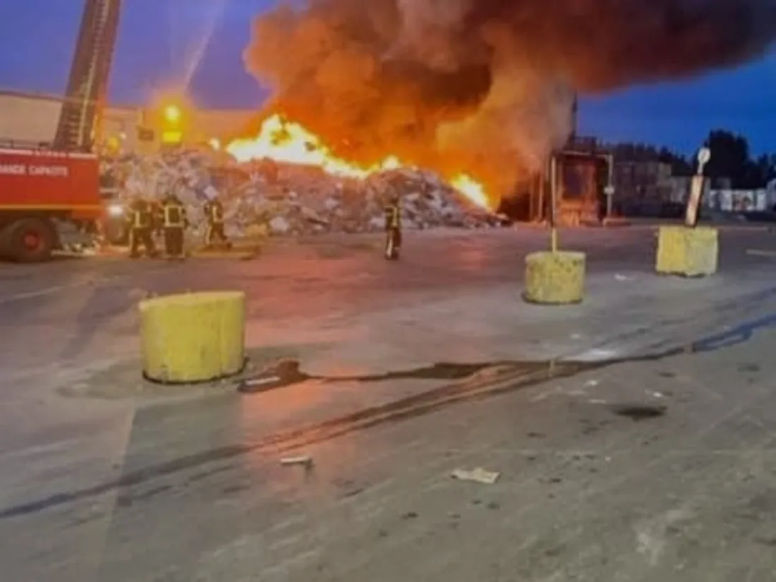 Un incendie est en cours à Saint-Herblain, au sein de l'usine Paprec