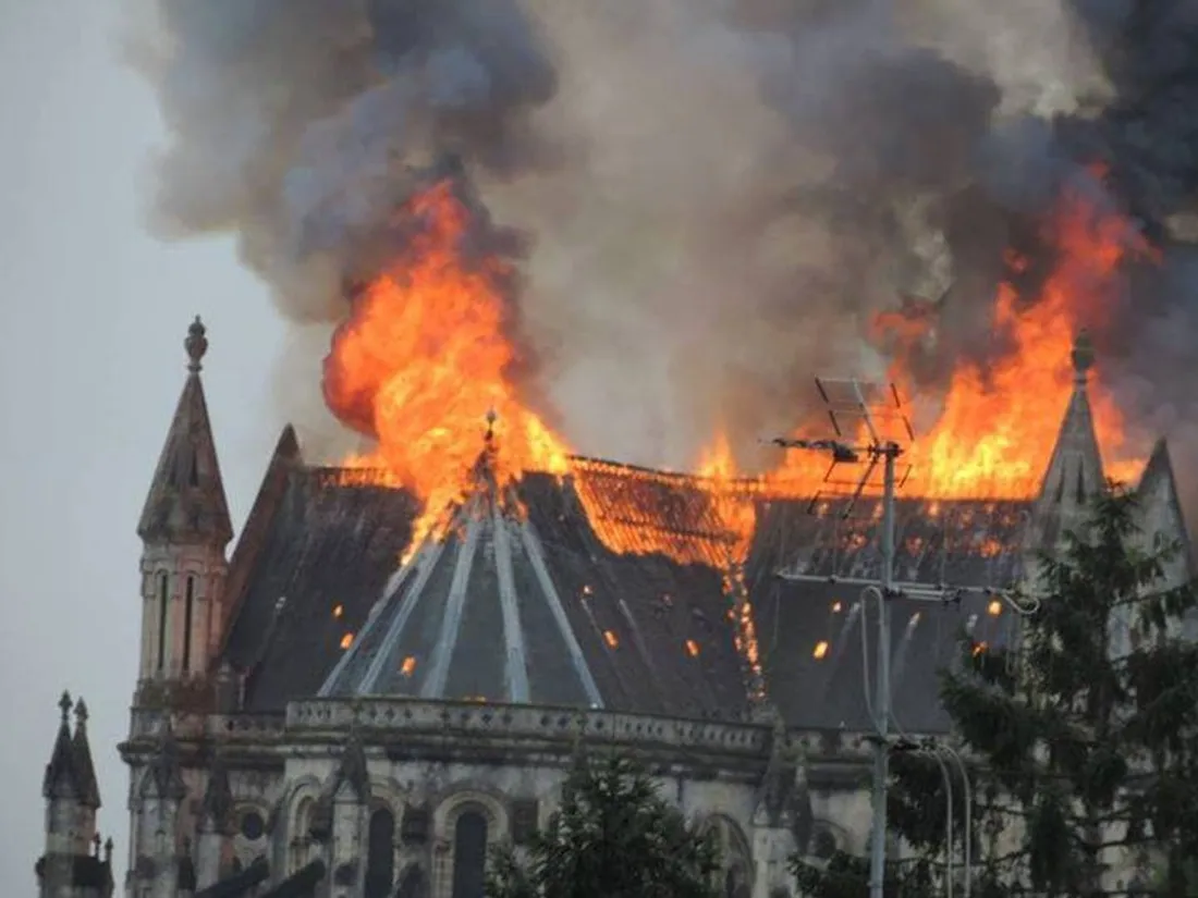 Incendie à la basilique, le 15 juin 2015