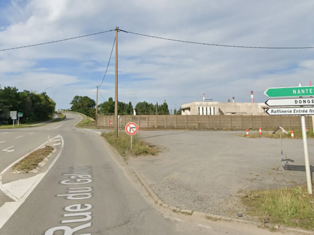 L'entrée de la raffinerie à Donges, capture d'écran
