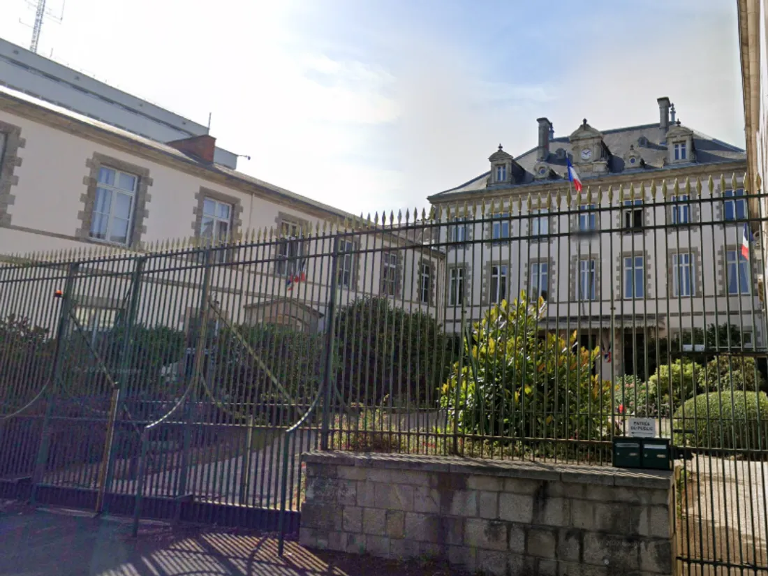 L'hôtel de Préfecture à La Roche sur Yon, capture d'écran