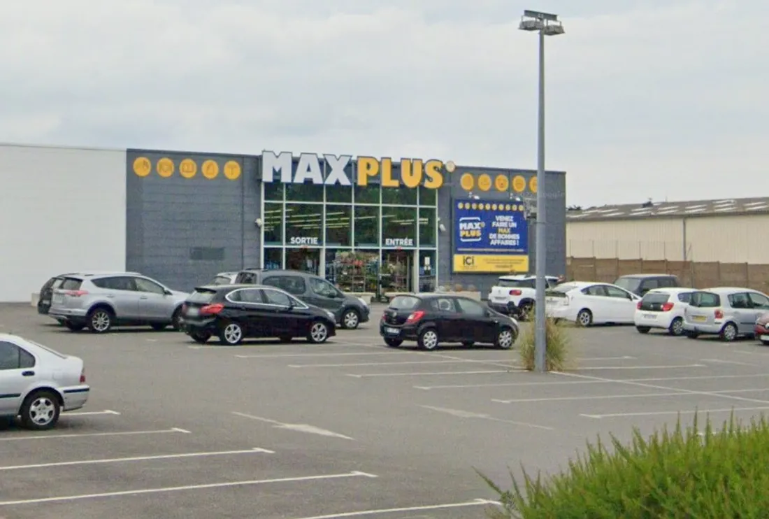 Un magasin MaxPlus au Pouliguen, capture d'écran