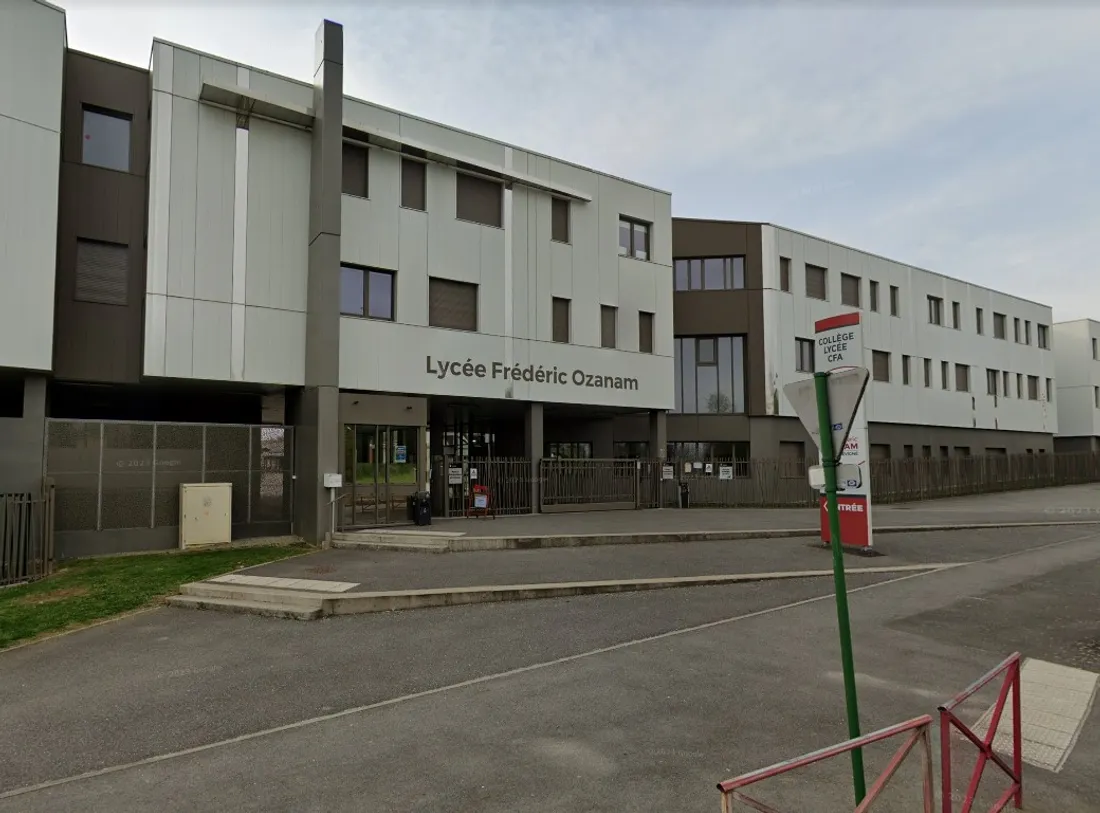 Le lycée Ozanam à Cesson-Sévigné, capture d'écran