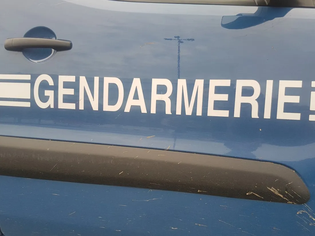 Un véhicule de gendarmerie, illustration