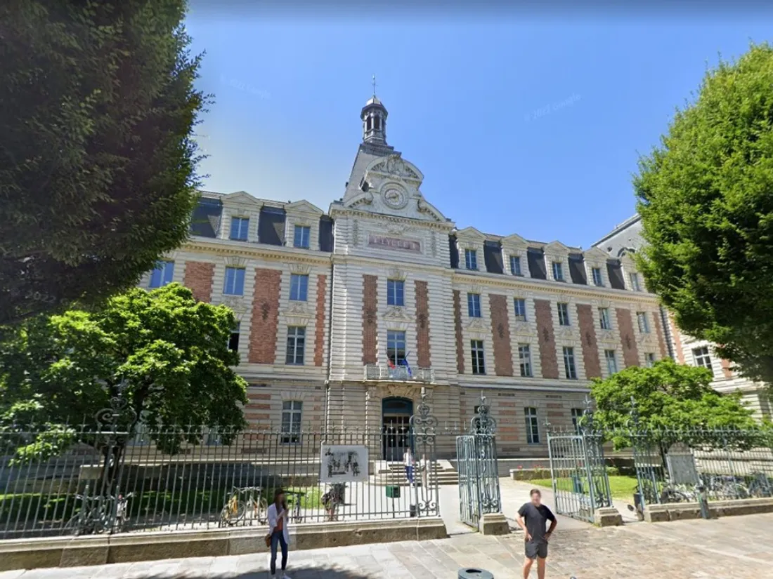 Le Lycée Emile-Zola, à Rennes, capture d'écran