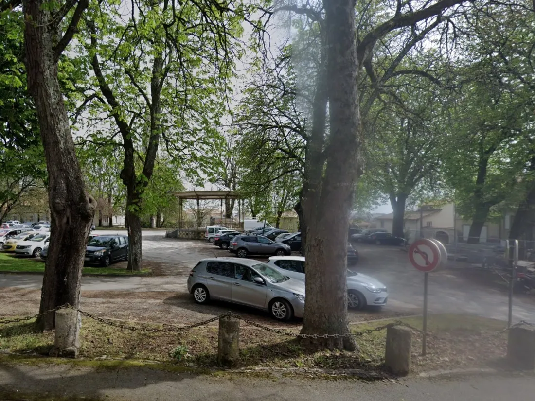 Place Viète à Fontenay-le-Comte
