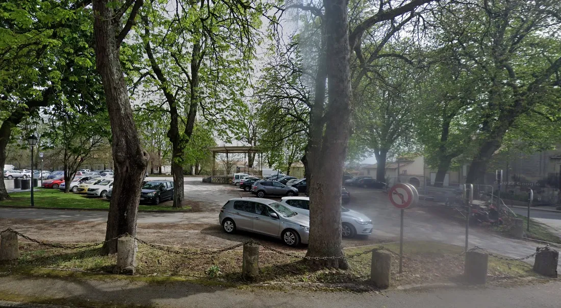 Place Viète à Fontenay-le-Comte