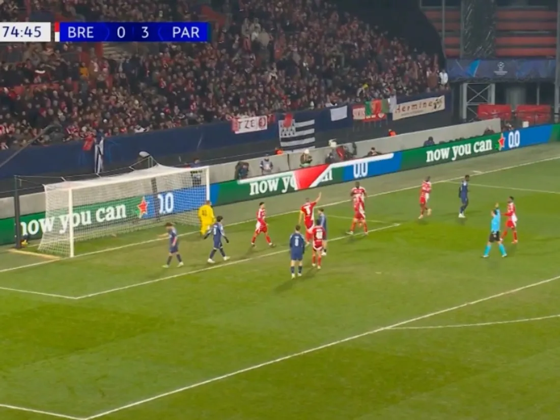 Le PSG a surclassé Brest (3-0) lors du barrage aller de la Ligue des champions.