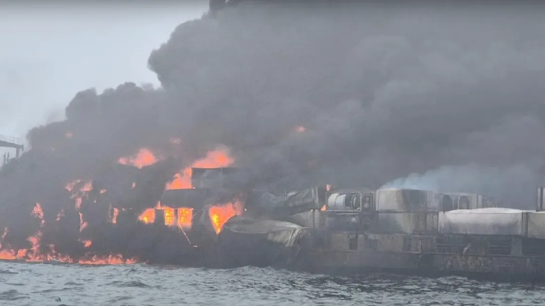 Bateau en feu