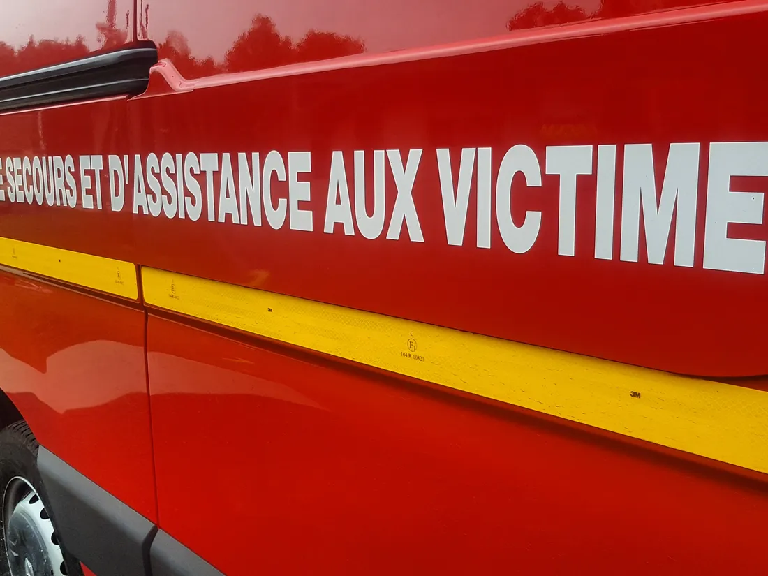 Un véhicule des pompiers, illustration