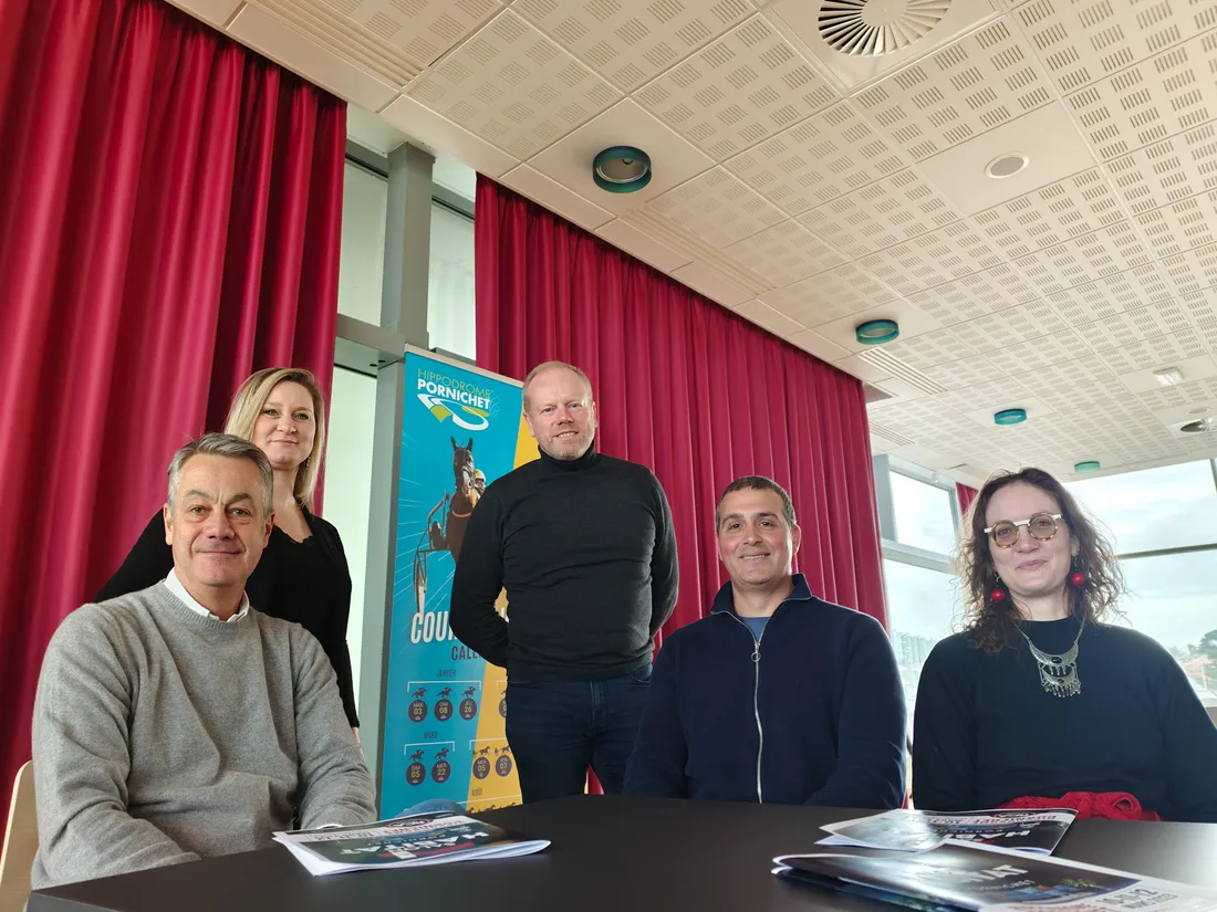 L'équipe RCA et des exposants pour le salon de ce week-end