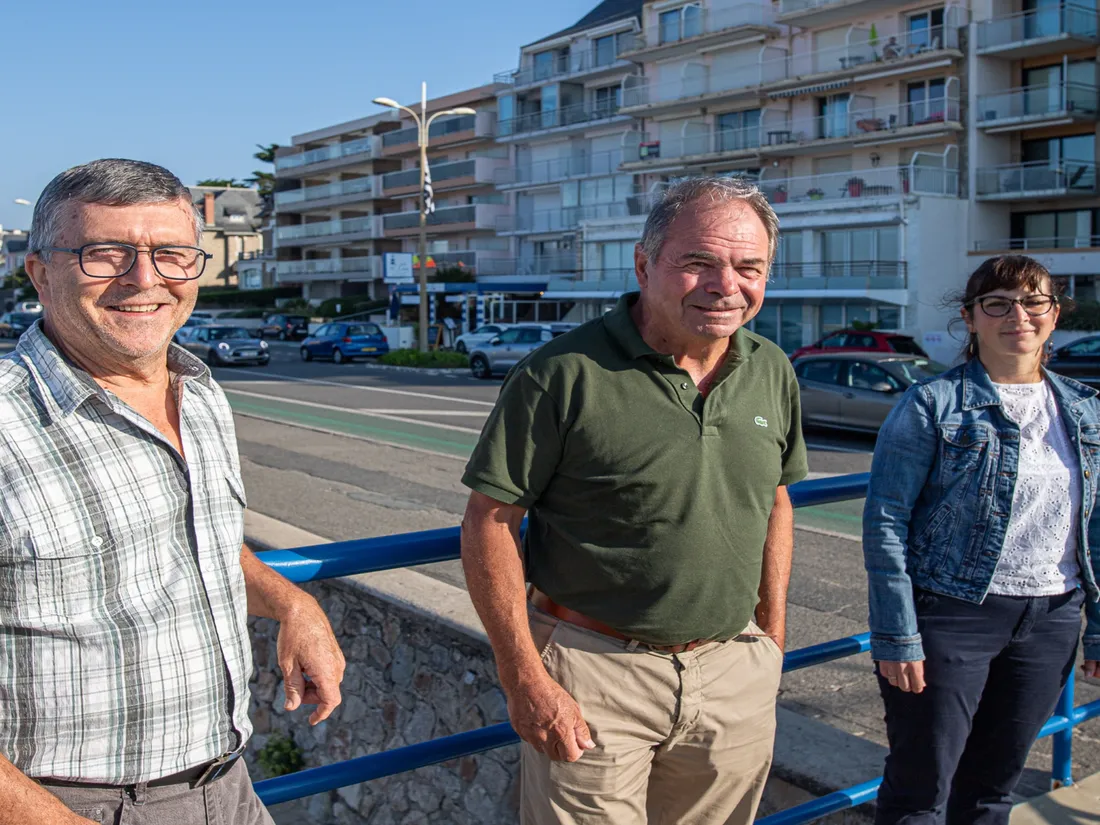 Le maire de Pornichet, entouré de deux adjointes