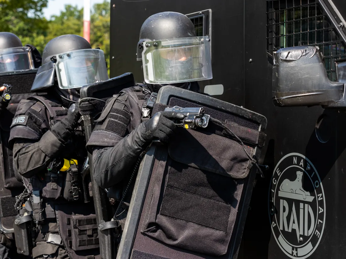 Le RAID est une unité d’intervention spécialisée de la police nationale 