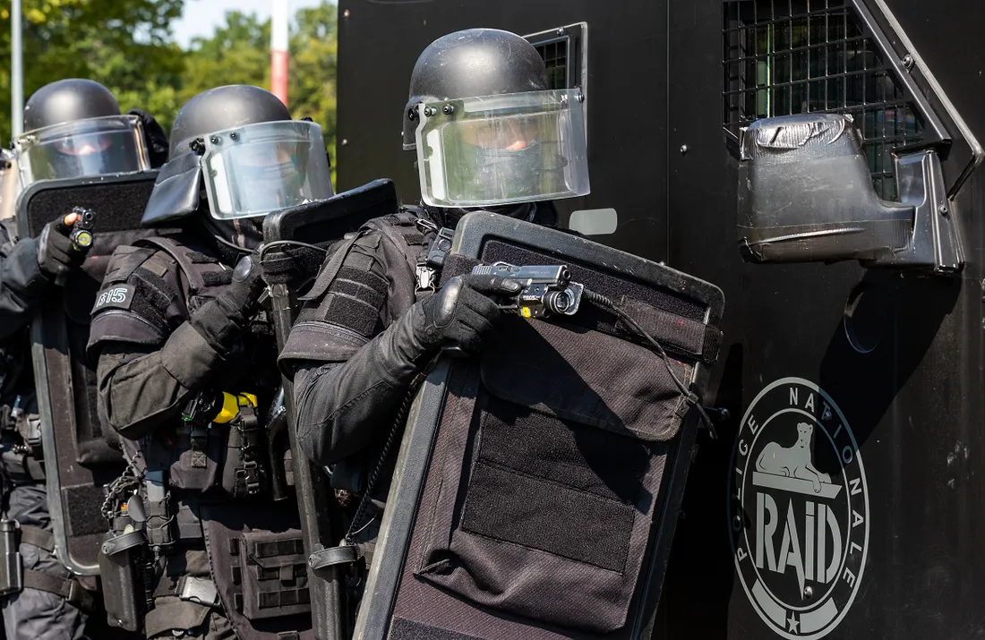Le RAID est une unité d’intervention spécialisée de la police nationale 