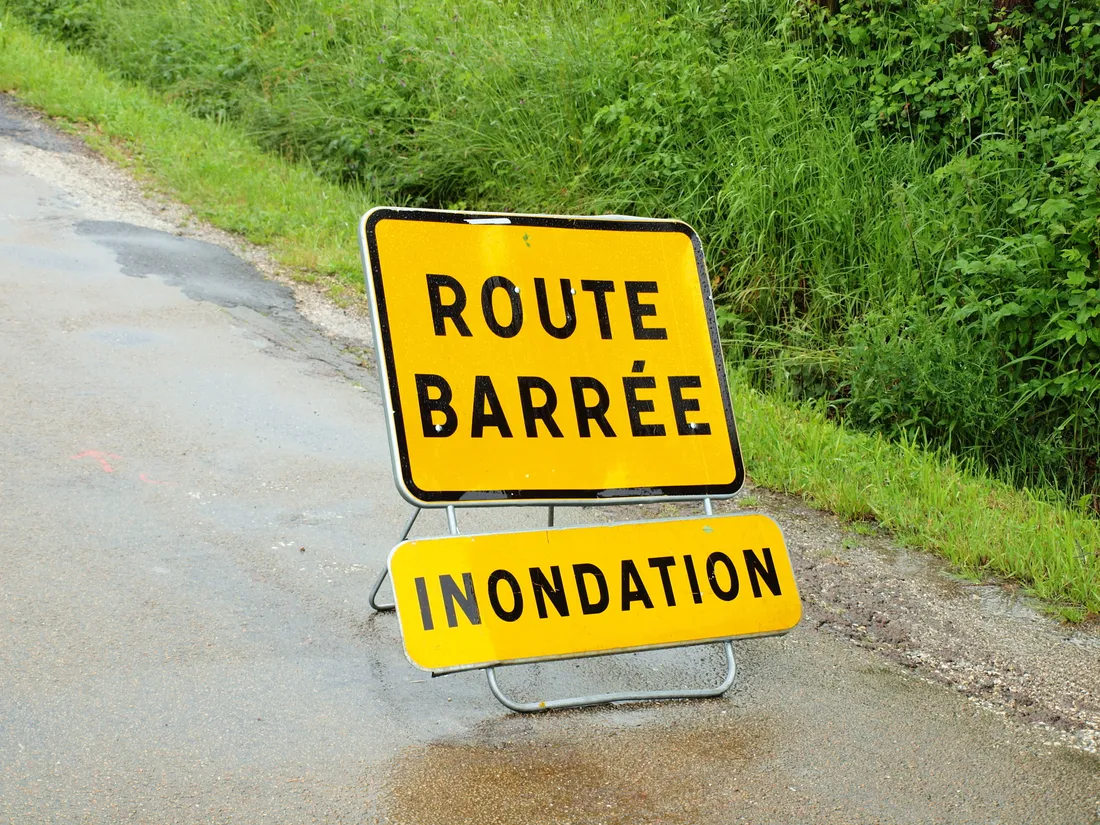 Une route inondée (image d'illustration)