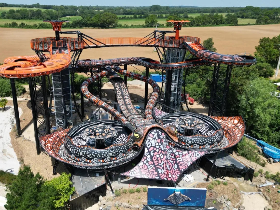 Le Stingray, le plus grand toboggan à bouée d'Europe