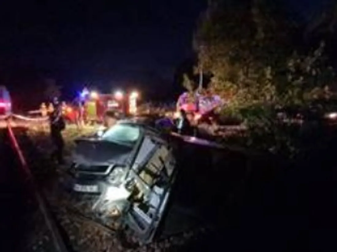 La voiture a été percutée par un TER