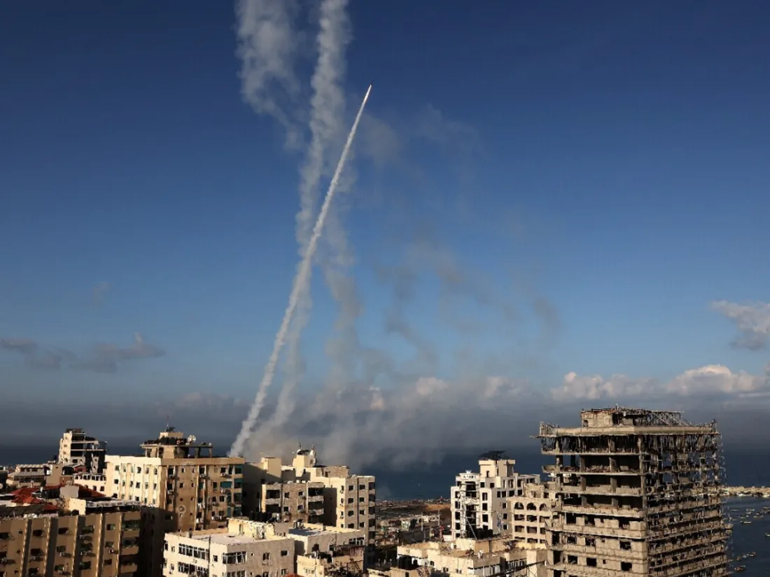Des roquettes tirées par le Hamas depuis la bande de Gaza vers Israël, le 7 octobre 2023.