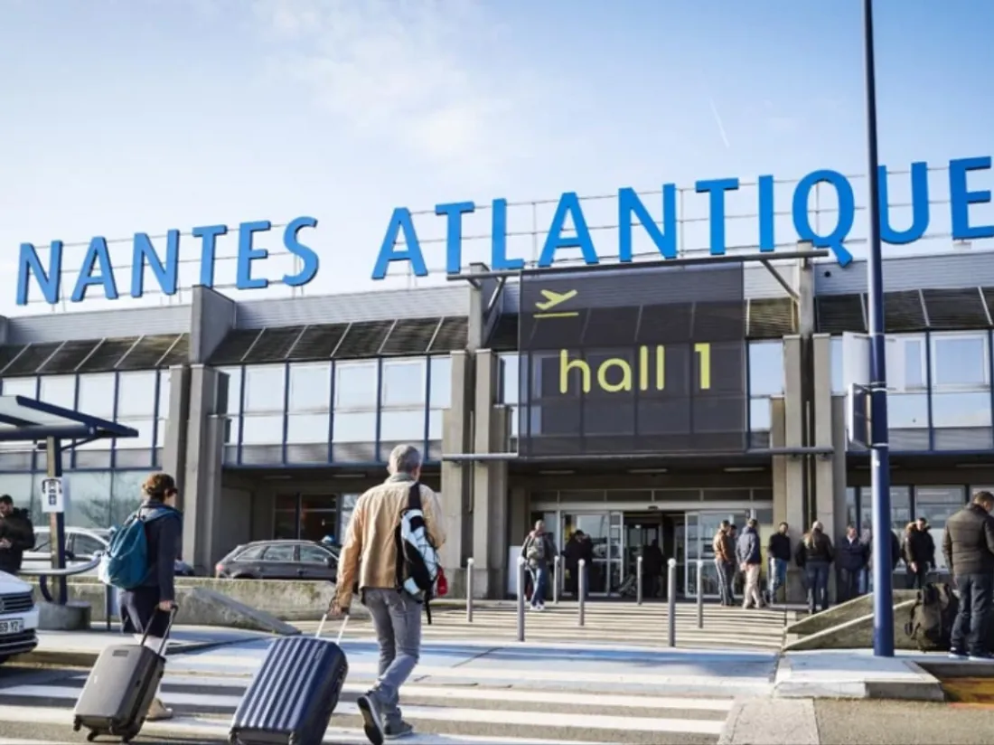 Aéroport de Nantes Atlantique, L’état retire son appel d’offres 