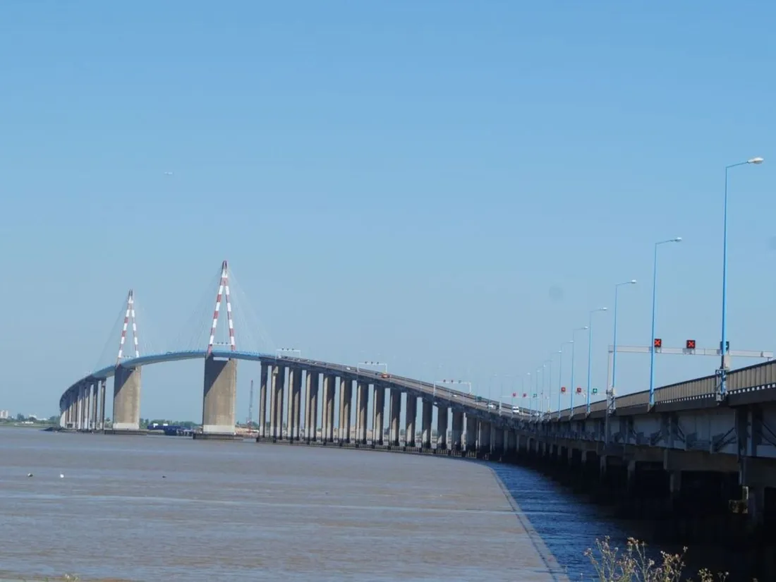 Le pont de Saint-Nazaire, illustration