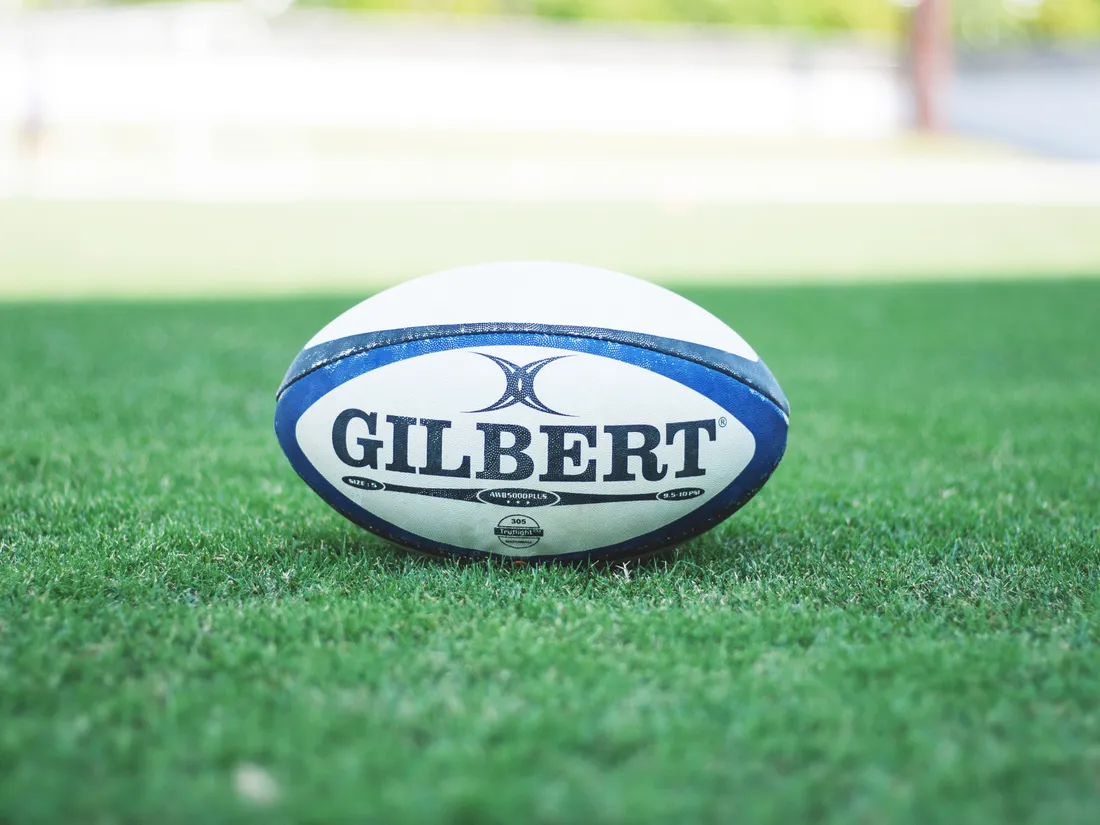 Un ballon de rugby
