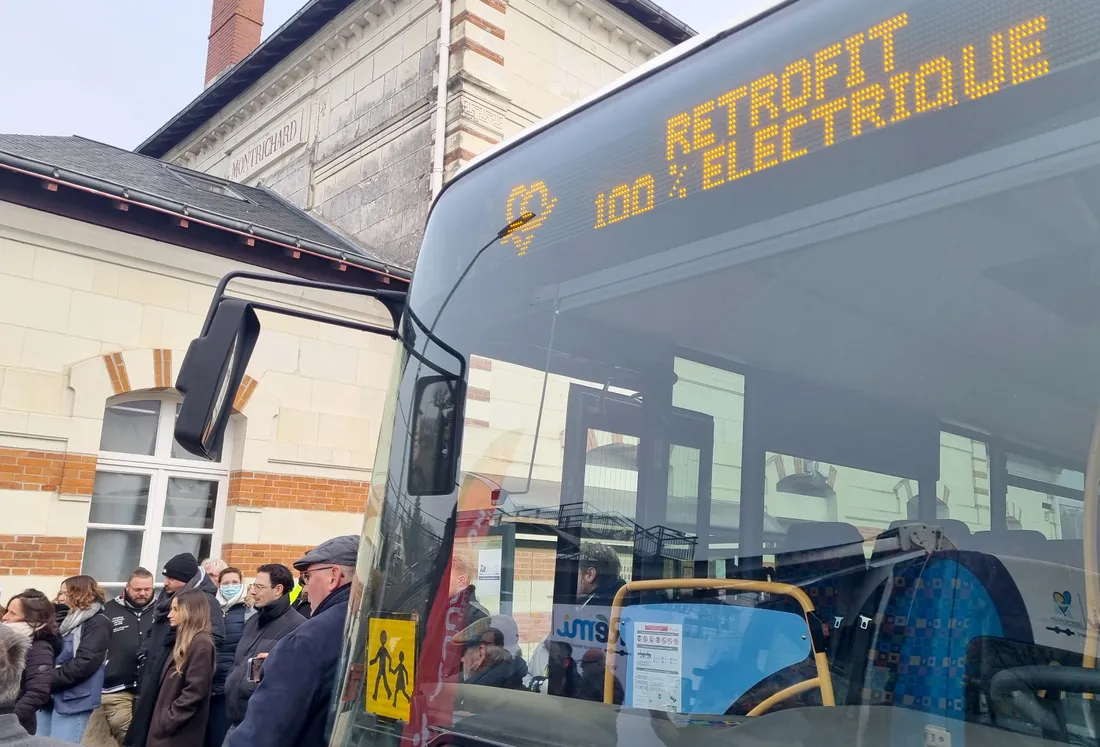 Les premiers cars rétrofités en Loir-et-Cher circulent dans le secteur de Montrichard.