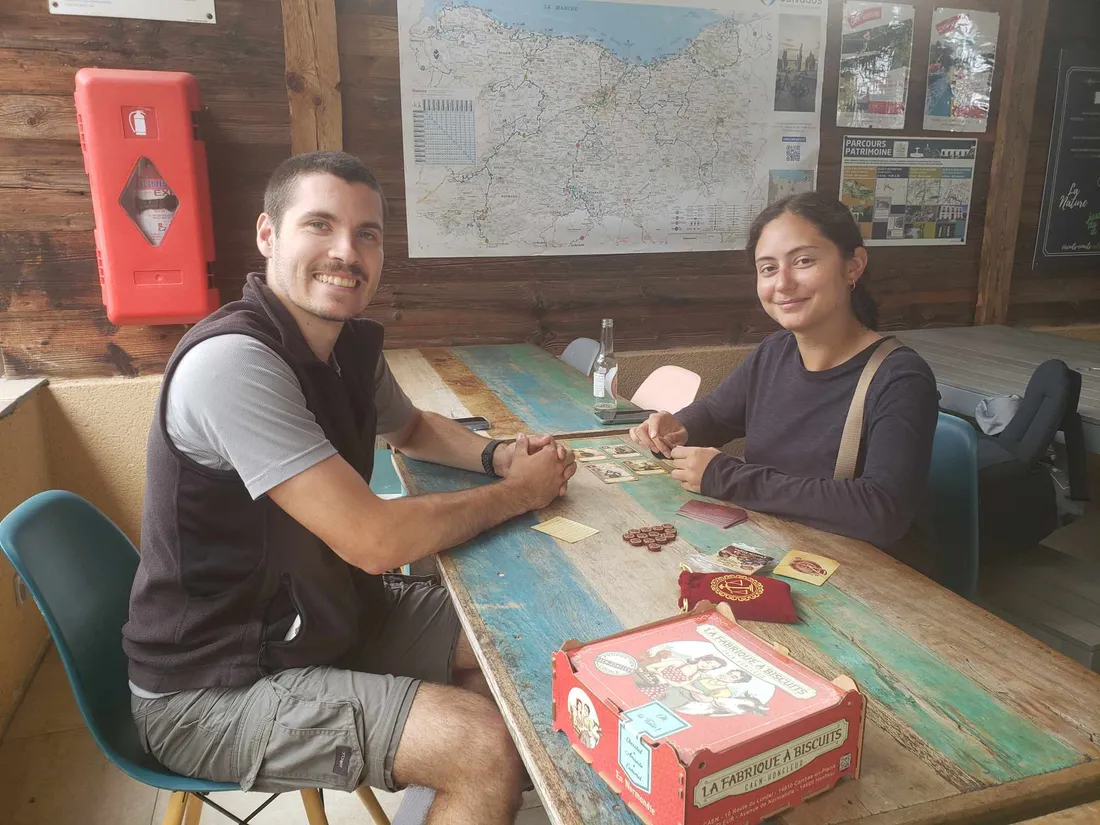 Raphaël et Marine en vacances en Suisse normande