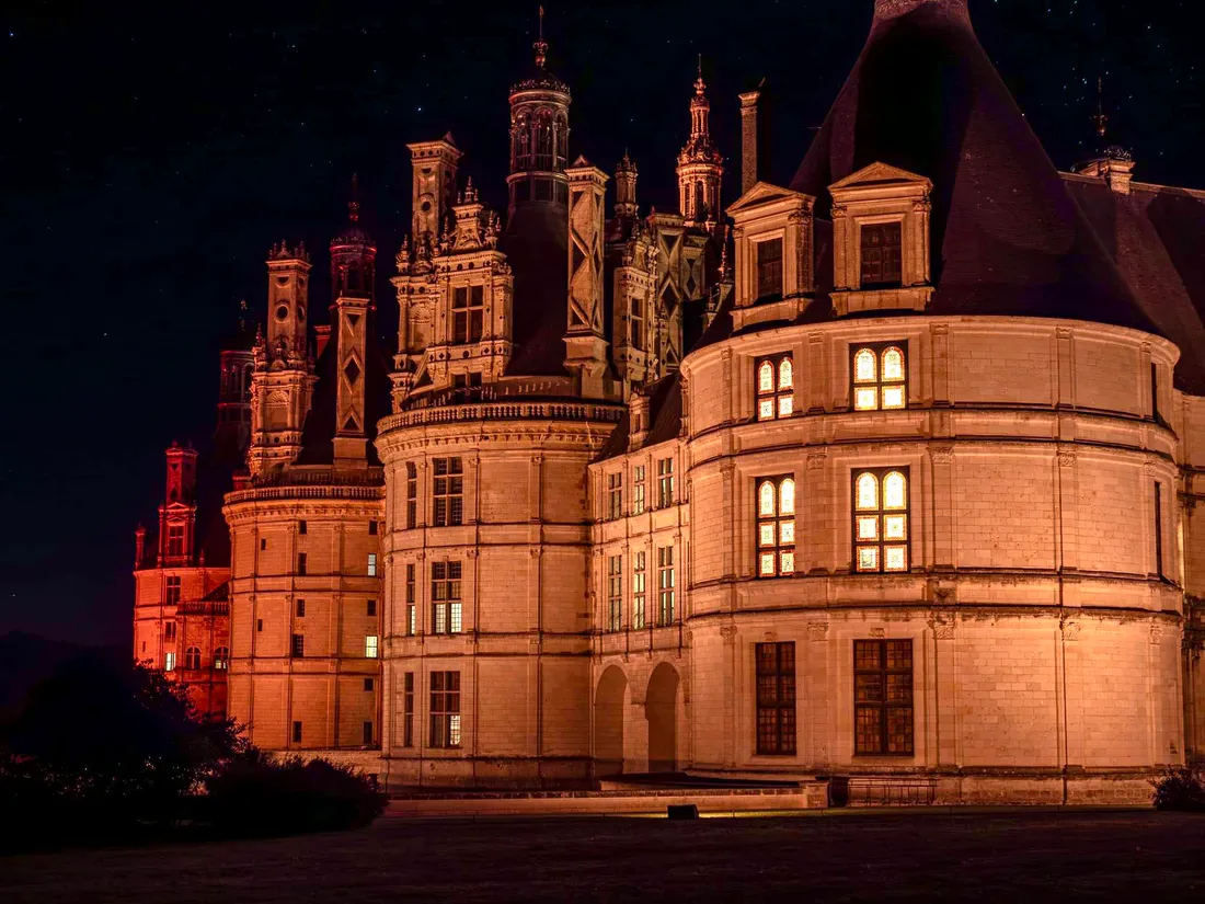 château de Chambord de nuit