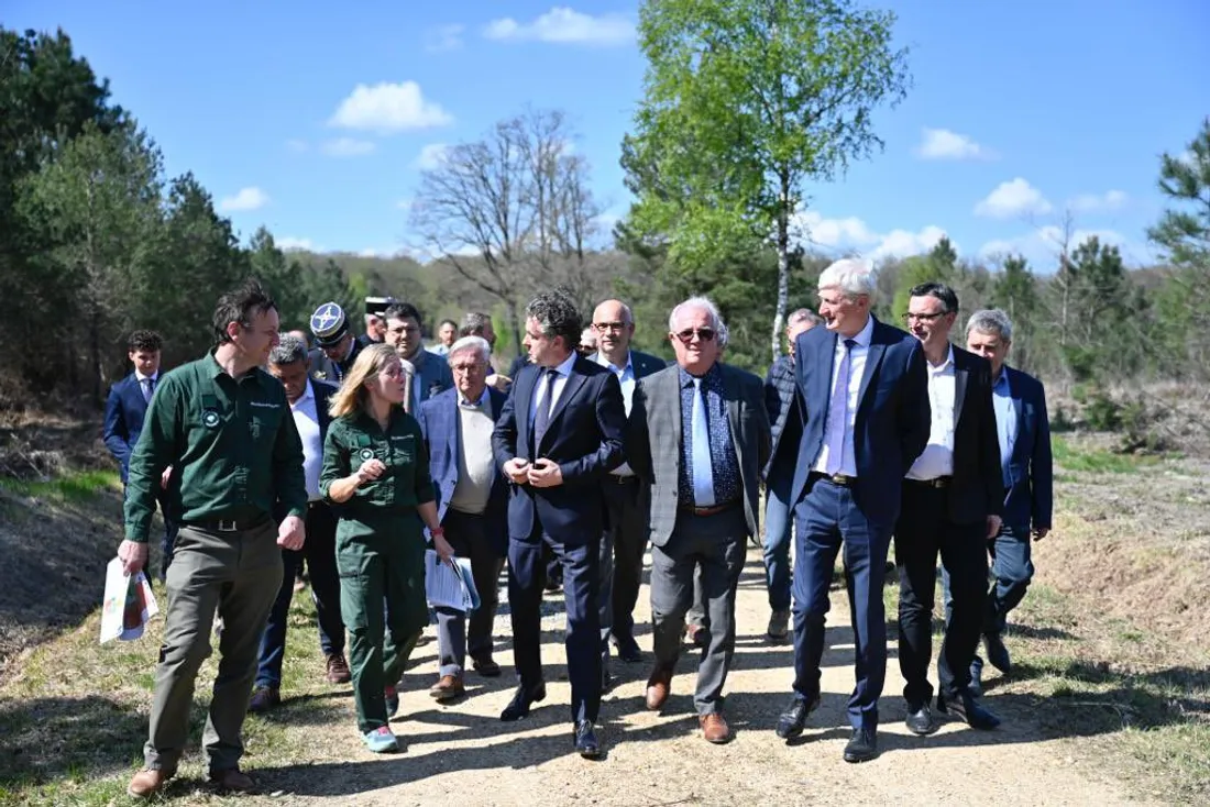 Le Ministre de la Transition écologique en Sarthe pour prévenir les feux de forêt