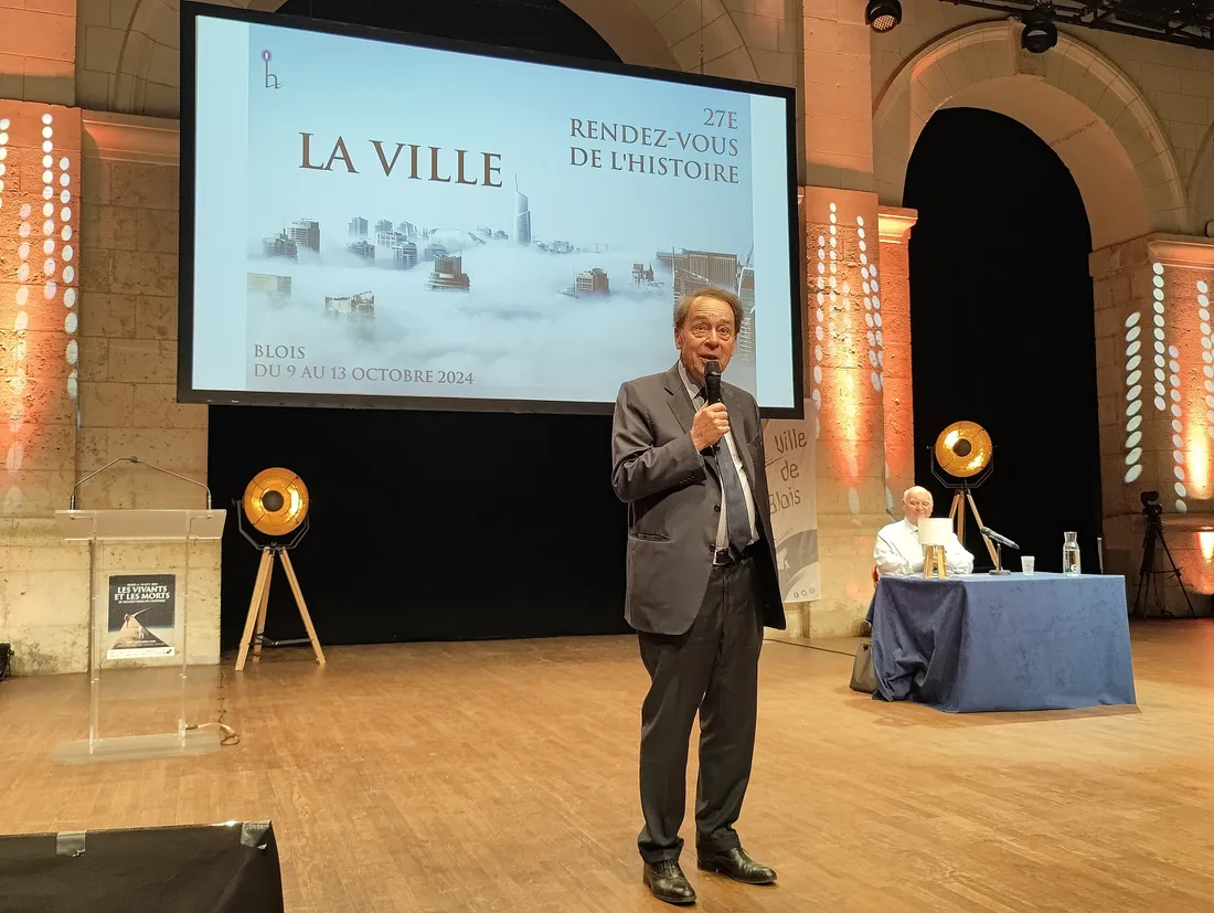 Jean-Noël Jeanneney à l'heure de l'annonce de la thématique 2024 sur les RVH de Blois.