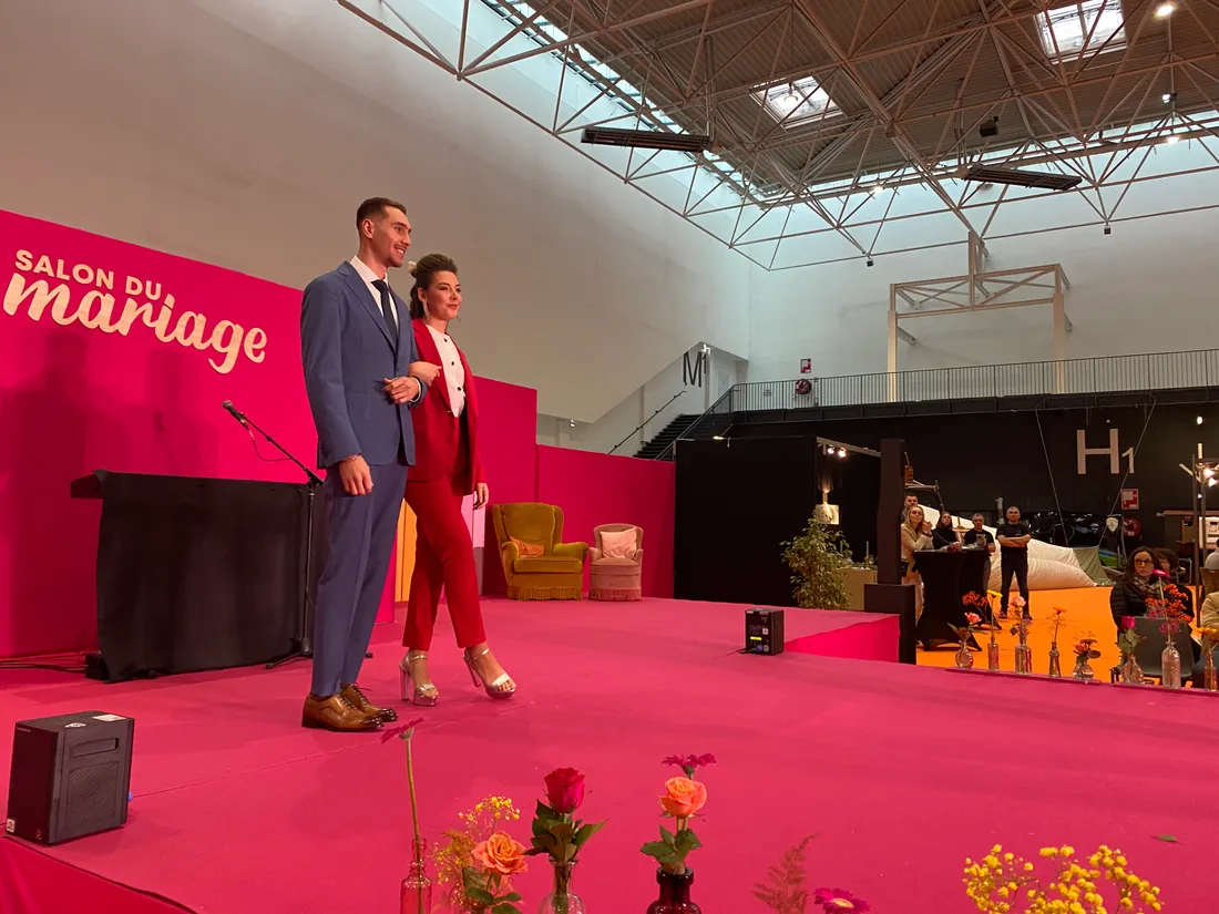 Défilé lors du salon du mariage de Caen