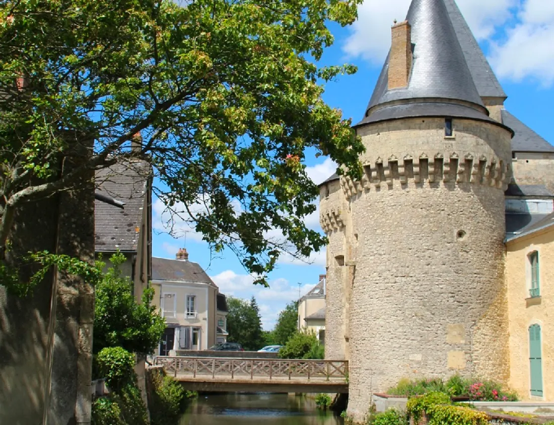 A La Ferté-Bernard, la porte Saint-Julien