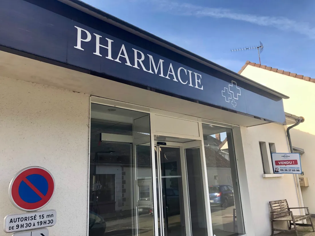 Pharmacie tuffé fermée