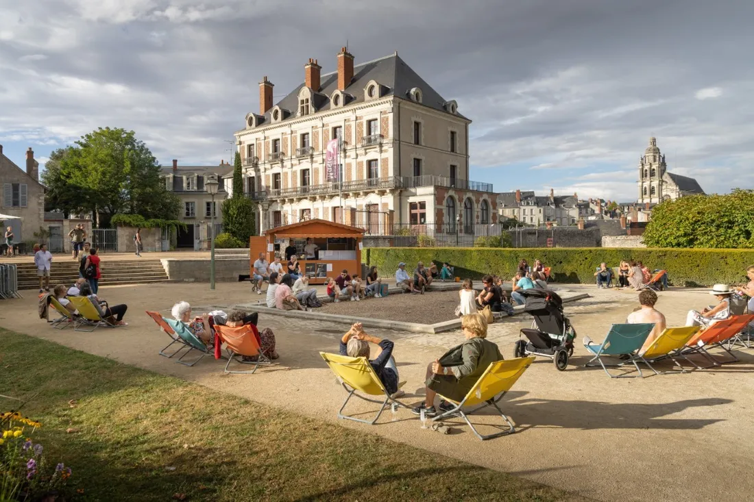 Les apéros musicaux sont proposés sur les terrasses du château de Blois jusqu'au 26 août.