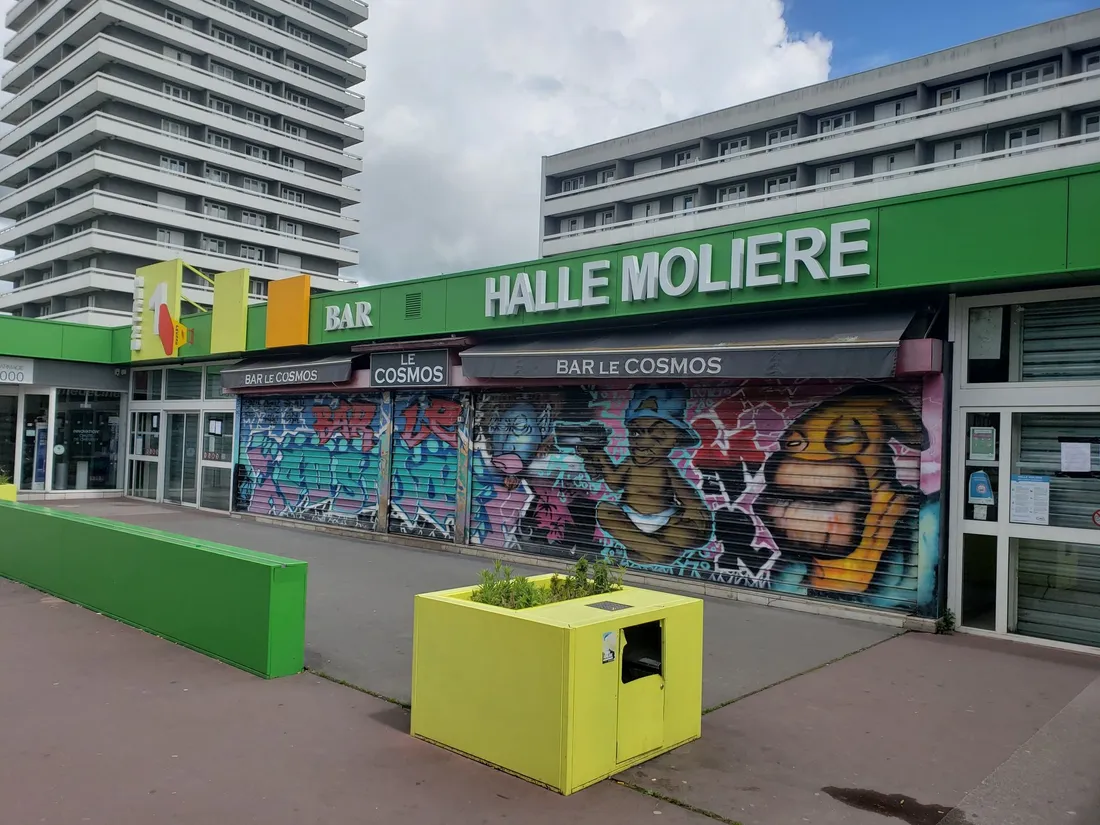 La Halle Molière dans le quartier du Chemin-Vert à Caen