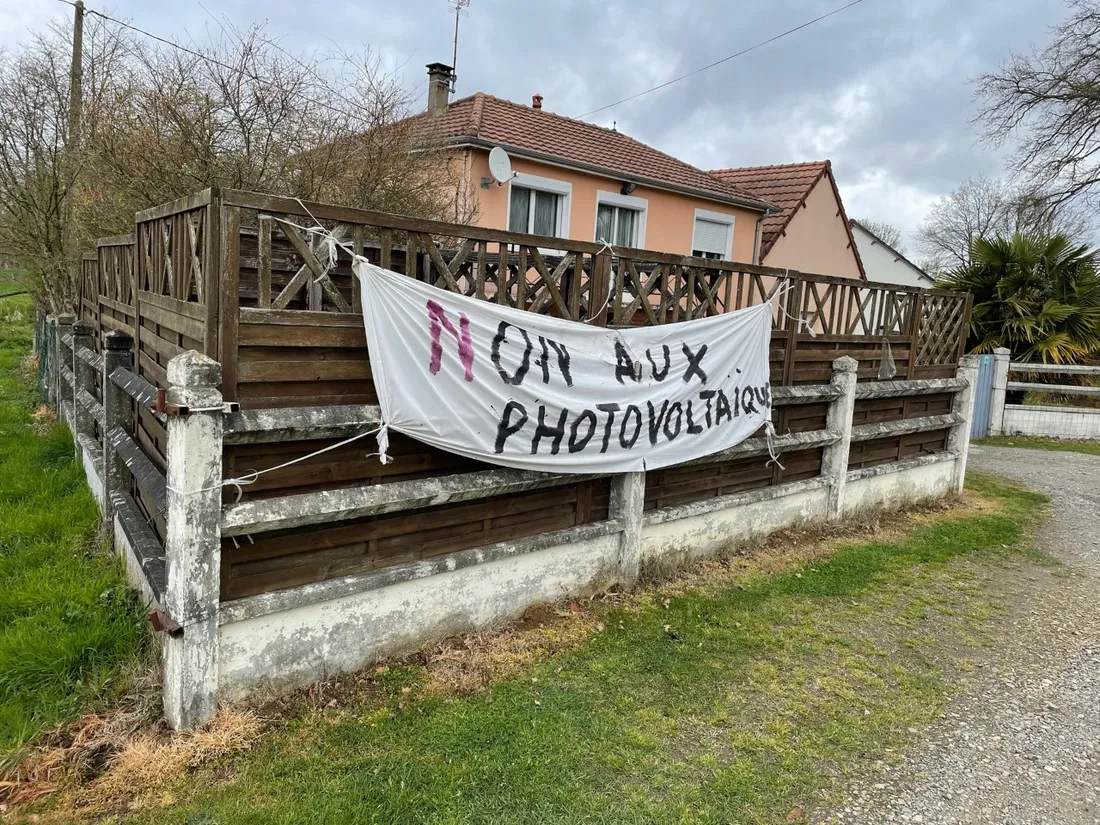 Des riverains s'opposent au projet de centrale photovoltaïque à Saint-Mars-la-Brière