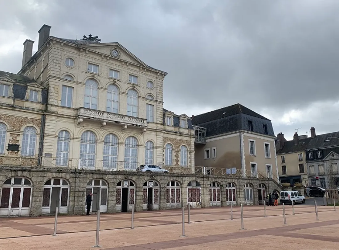 mairie Nogent-le-Rotrou