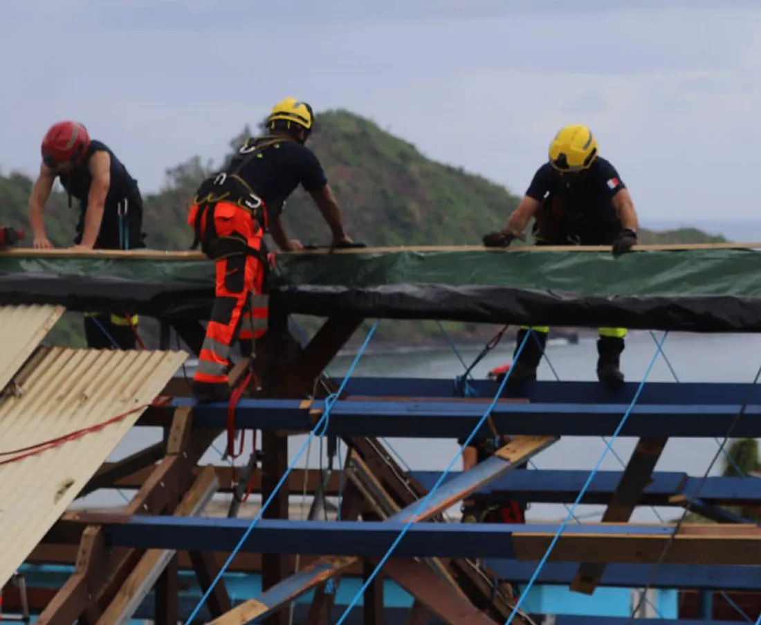 Réparation des dégâts à Mayotte