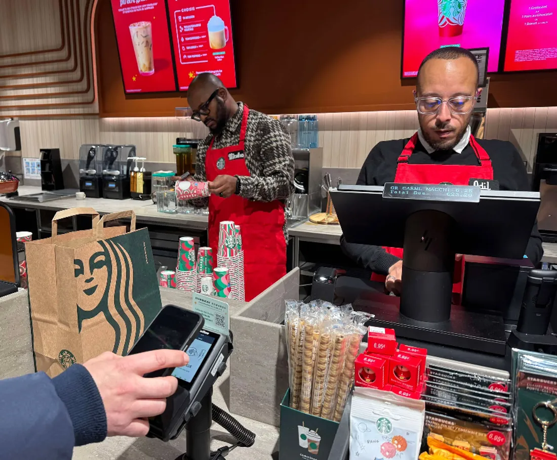 Jour d'ouverture chez Starbucks au Mans