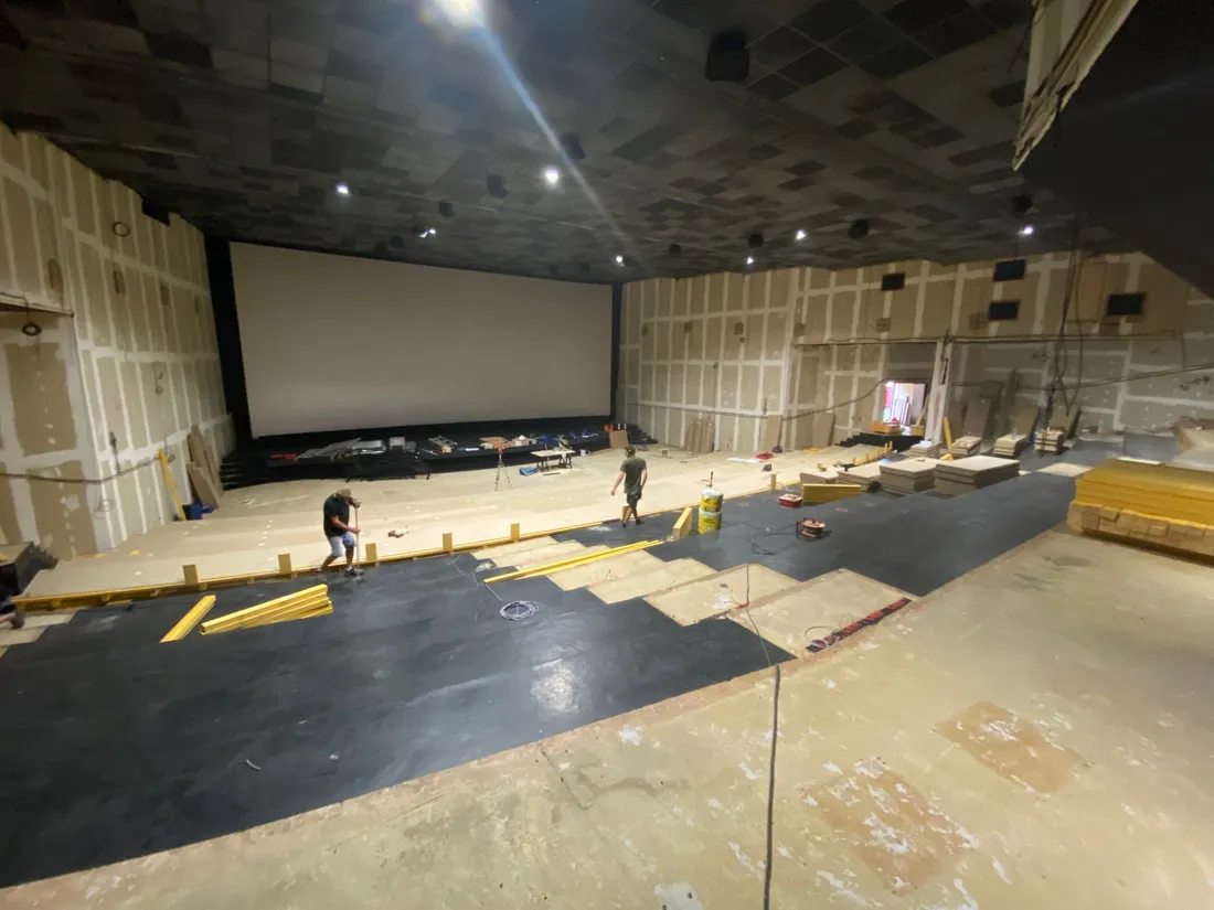 Travaux cinema Mega CGR