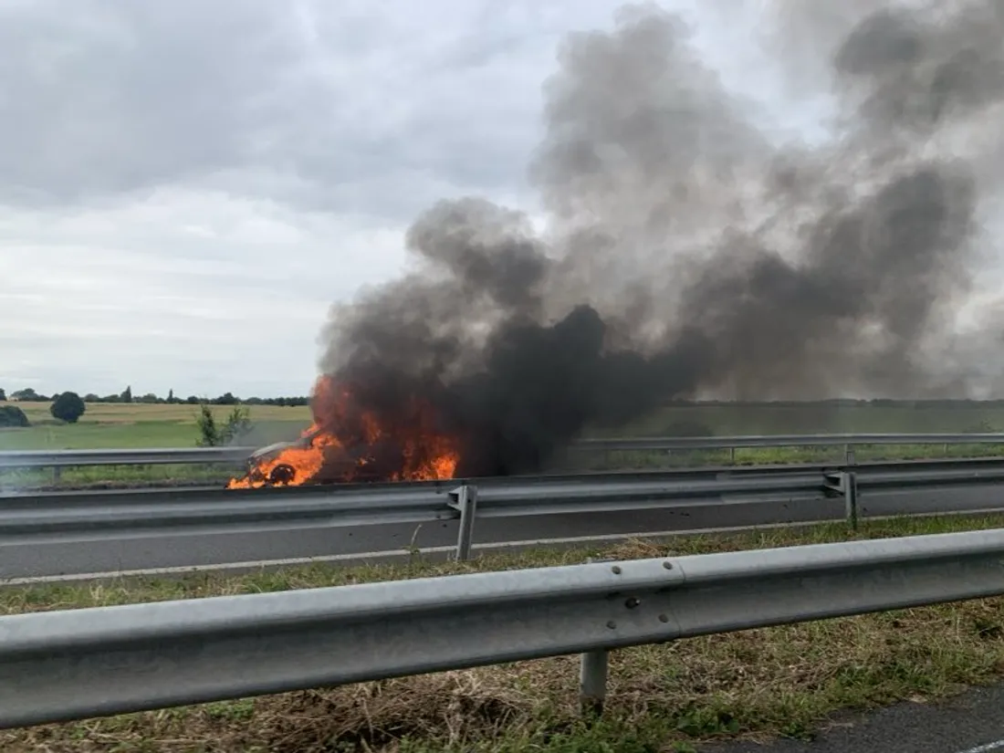 Voiture en feu