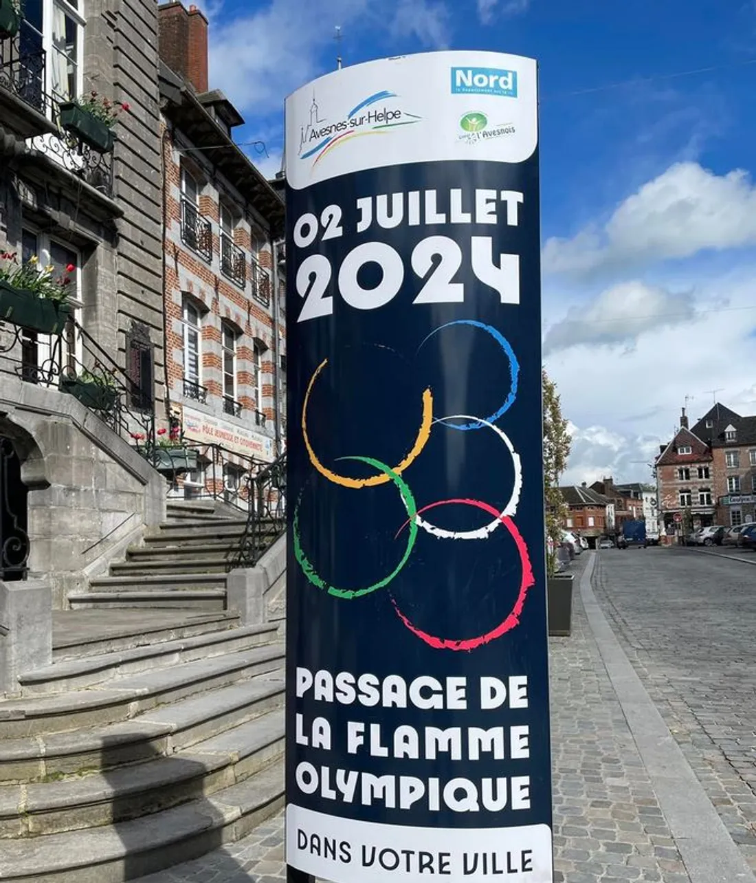 Avesnes-sur-Helpe Borne de décompte Relais Flamme Olympique