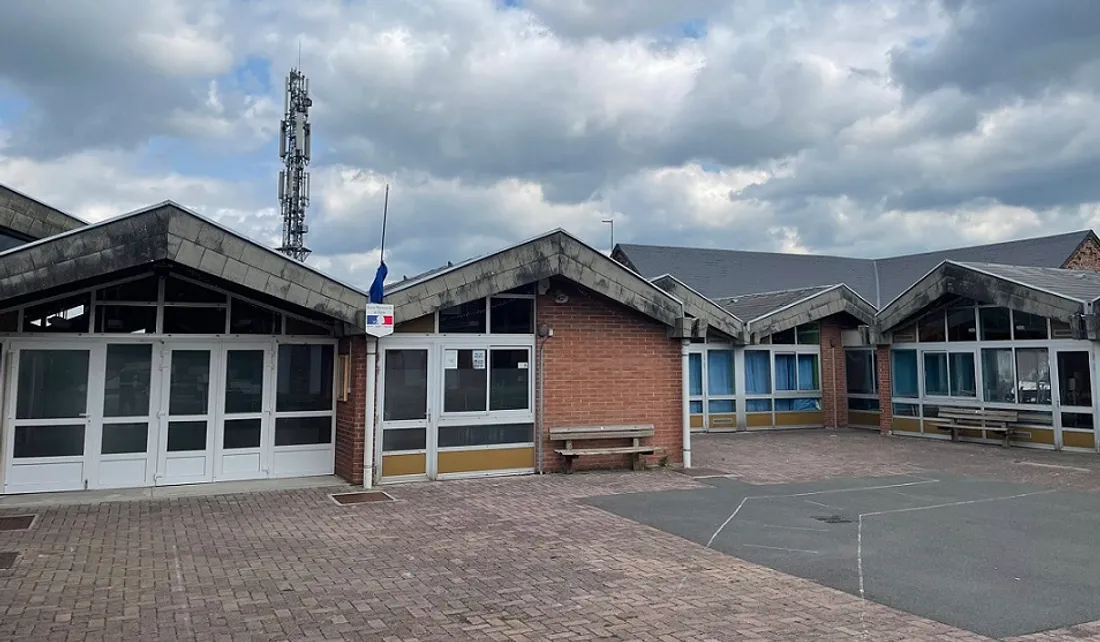 école Wignehies