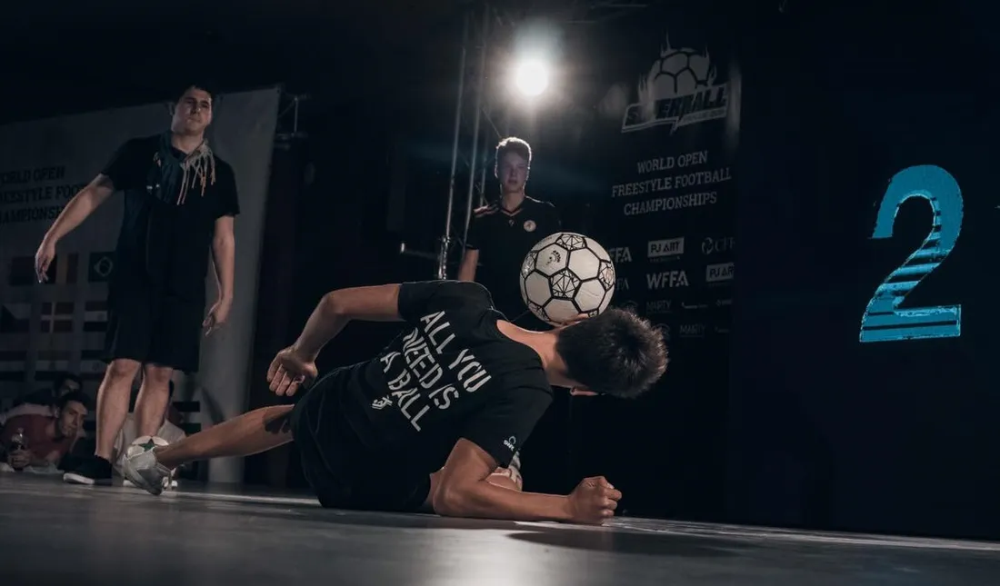 Nolan Cacheux, champion du monde espoir de freestyle foot 2019