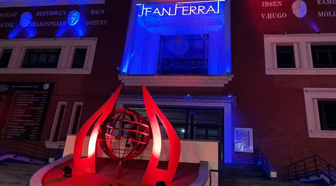Théâtre Jean-Ferrat