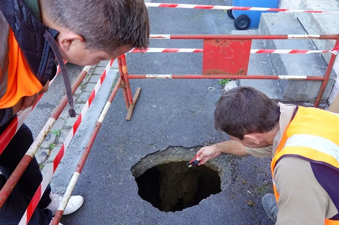 Le trou de la rue Georges Clemenceau